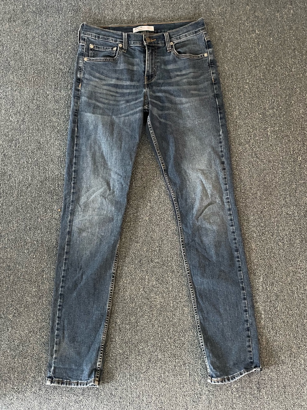 Women’s Levi’s-Slim fit jeans